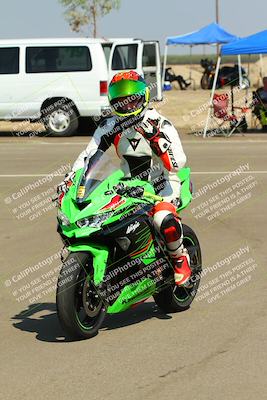 media/Sep-20-2025-TrackDaz (Sat) [[27f0cde673]]/Around the Pits/